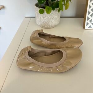Yosi Samira patented leather flats